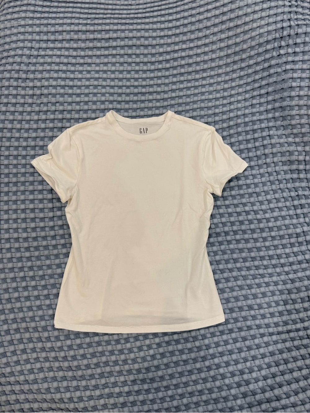 GAP Women’s White Crew Neck Short Sleeve Tee